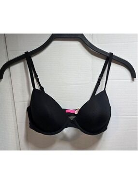Women's PINK Victoria's Secret Black T-Shirt Demi Bra 34D